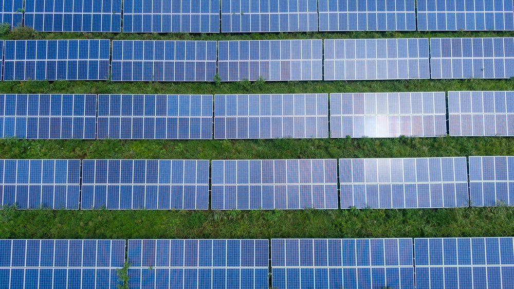 photovoltaik flachdach einfamilienhaus